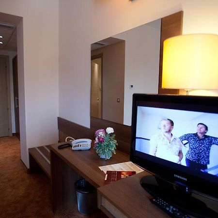 Top Rooms Aparthotel Βουκουρέστι Εξωτερικό φωτογραφία