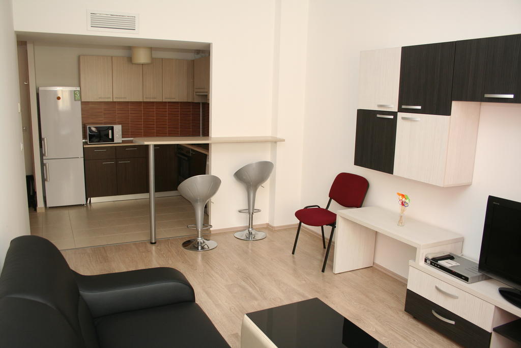 Top Rooms Aparthotel Βουκουρέστι Δωμάτιο φωτογραφία